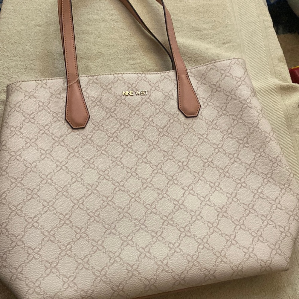 A Nine West purse